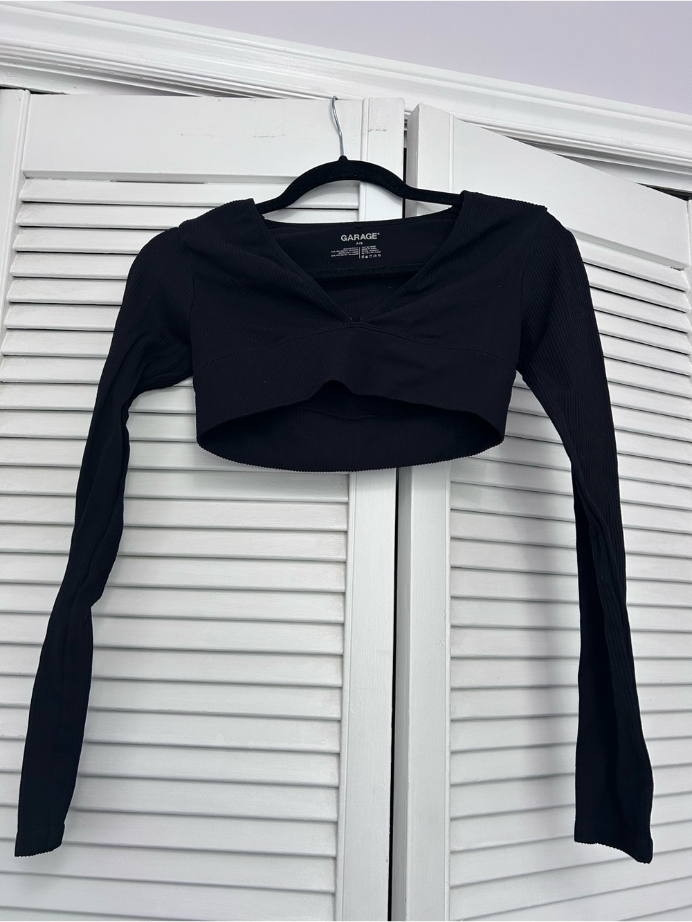 Garage Black Ribbed V-Neck Long Sleeve Crop Top